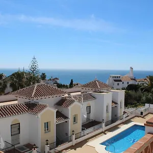 burriana-beach-pool-big-terrace-superb-seaviews.1costadelsol.com/